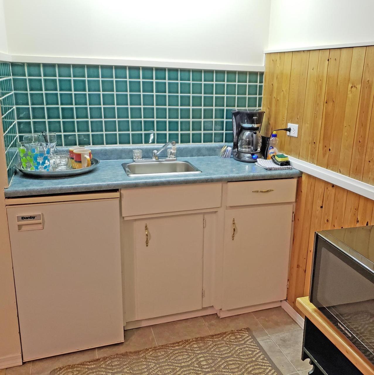 Reno Motel Salmo Eksteriør billede