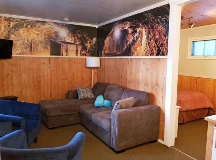 Reno Motel Salmo Eksteriør billede